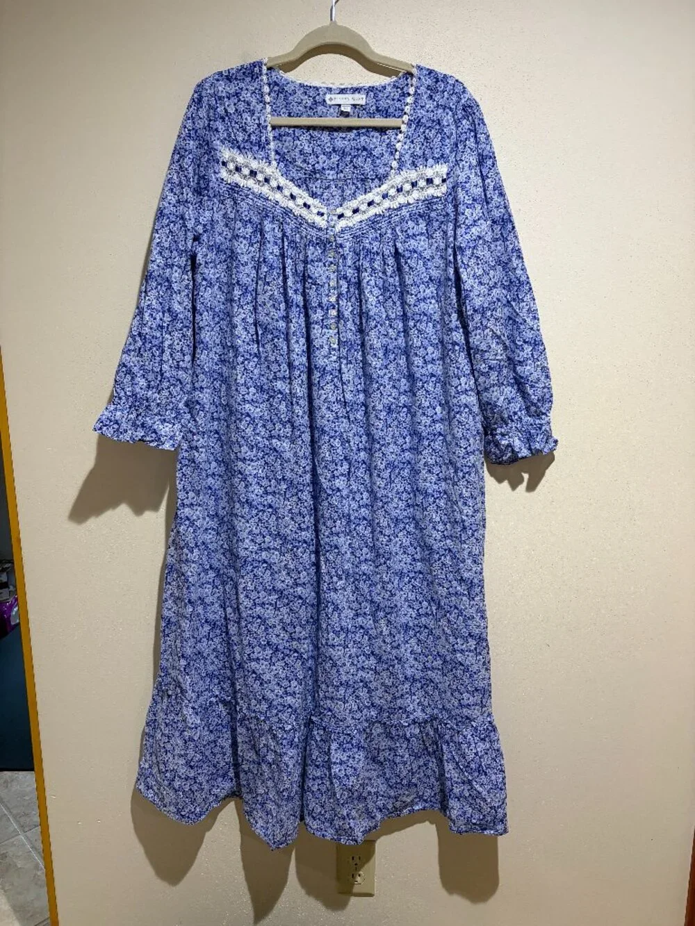 Eileen West Cotton Lawn Ballet Long Nightgown Blue Floral